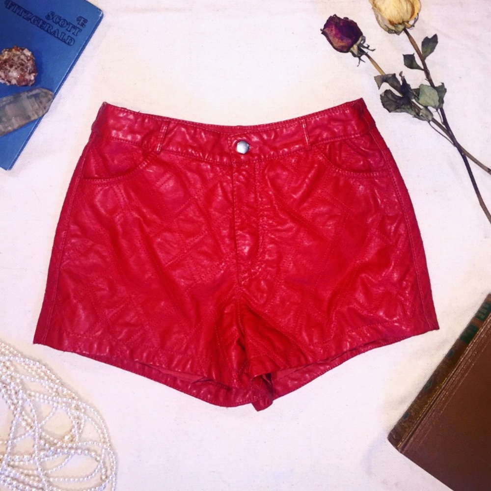 Faux leather 🔥 shorts